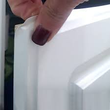 Our vinyl kitchen wrap installers cover a 60 mile radius of bromsgrove for residential wraps and nationwide for commercial. Home Dzine Kitchen Remove Foil Vinyl Wrap From Kitchen Cabinet Doors