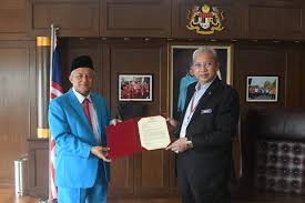 Jawatan kosong perbadanan pembangunan kampong bharu (pkb). Luqman Omar Dilantik Ceo Perbadanan Pembangunan Kampong Bharu Wilayahku