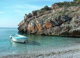 Bei interchalet finden sie über 40.000 ferienhäuser und ferienwohnungen in den schönsten urlaubsorten und regionen: Spiaggia Del Pozzallo Marina Di Camerota Bild Von Marina Di Camerota Tripadvisor