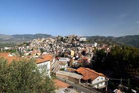 Castiglione di sicilia is dominated by the ancient lauria castle, positioned on top of a hill with a structure similar to that of a stronghold. Datei Castiglione Di Sicilia Panorama Jpg Wikipedia