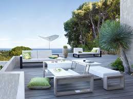 A few popular patio furniture trends are definitely worth your attention. Wood Modern Outdoor Patio Furniture