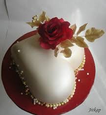 Birthday Cake Heart Shape For Husband Srdce S Ruzi Heart Cakes Birthday Cake For Husband Valentines Day Cakes
