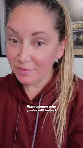 Nicole Bloodworth's Instagram, Twitter & Facebook