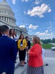 Jenniffer González Colón added...