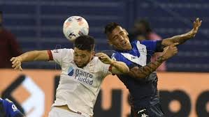 Consulta todos los datos y estadísticas del partido entre vélez sarsfield vs huracán de copa de la liga profesional 2021. Velez Le Gano A Huracan Y Quedo A Un Paso De La Fase Final Telam Agencia Nacional De Noticias