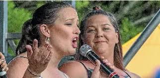 Concert raises thousands for bushfire victims