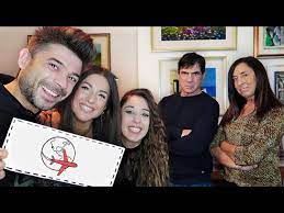 Grazie all'arte di illustratori italiani e stranieri, che hanno saputo esaltarne la simbologia con le loro personali chiavi interpretative, i tarocchi ci accompagnano in un viaggio all'interno e. Regalo Ai Nostri Genitori Il Viaggio Dei Loro Sogni Youtube