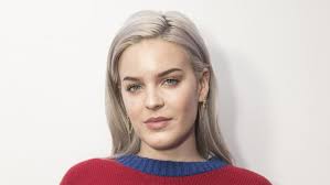 Having caught the attention of rudimental, where she featured on two tracks on their second album 'we the generation'. Watch Ed Sheeran Anne Marie S Acoustic 2002 Grammy Com