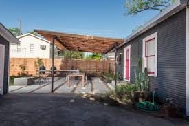 A pergola attached to your house would increase the living space and add value to your property. 15 Most Stunning Pergola Attached To Roof For A More Structured Garden Area La Urbana