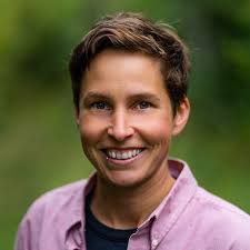 Haley Norris completes Montessori Teacher Preparation