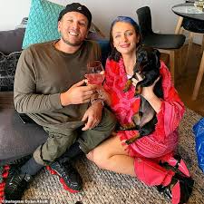 Now my expectation is to just be the best version of dylan. Dylan Alcott S Partner Chantelle Otten Proudly Watches Her Beau Receives His Australian Open Trophy Daily Mail Online