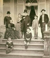 Check spelling or type a new query. Ultima Foto Oficial Da Familia Imperial No Brasil Tirada As Vesperas Da Proclamacao Da Republica Em Novemb Historia Do Brasil Brasil Imperio Retratos Antigos