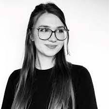 Diana Boras's Instagram, Twitter & Facebook