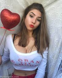 Jadesnel - Cute Teen with Big Boobs - Fapdungeon