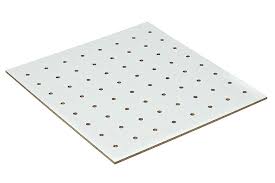 hartfaserplatte weiss gelocht hartfaserplatten holzfaserplatten holzplatten holzzuschnitt holz bauen renov holz zuschnitt bau handwerk holzplatte