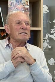 Benjamin Bachelier's Instagram, Twitter & Facebook