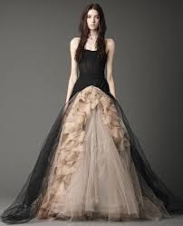 Is 3 000 Too Much For A Wedding Dress Black Wedding Dresses Wedding Dresses Vera Wang Halloween Wedding Dresses