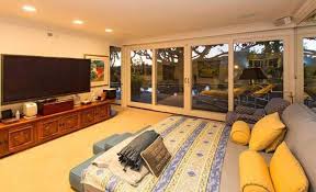 Louer La Luxueuse Maison D Elvis C Est Possible Maison Maisons De People Et A Louer