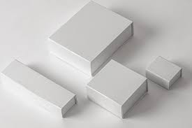 With fully customisable features to brand all sides with your own design. 4 Different Size Magnetic Boxes Packaging Mockup Free Package Mockups Packaging Mockup Box Packaging Packaging Design Inspiration