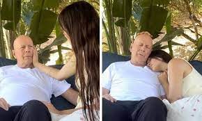 Demi Moore Shares Emotional Update About Bruce Willis' Health: “It's A Losing Game”...see more https://www.boredpanda.com/demi-moore-update-bruce-willis-health-dementia/?utm_source=threads5&utm_medium=link&utm_campaign=architect
