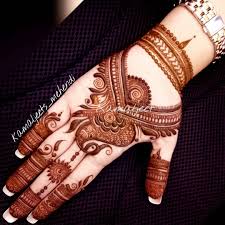 Top 100 Simple Mehndi Designs Easy Peasy Yet Beautiful Wedbook In 2020 Mehndi Designs Palm Mehndi Design Henna Designs Hand
