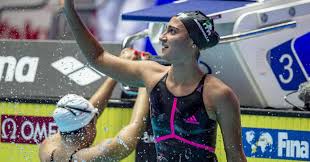 Simona quadarella ha chiuso soltanto quinta nella finale dei 1.500 stile libero alle olimpiadi di tokyo. Mondiali Nuoto Quadarella Oro Nei 1500 Stile Primo Successo Azzurro A Gwangju Bronzo Carraro Nei 100 Rana Settebello In Semifinale Il Fatto Quotidiano