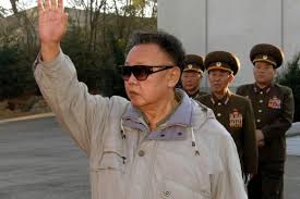 Le chef de la corée du nord, kim jong un, est assis dans son véhicule après son arrivée à la gare de dong dang, au vietnam, à la frontière avec la chine, le 26 février 2019. Coree Du Nord Kim Jong Il Elu Sans Suspense Au Parlement La Presse