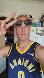 Pacers fan representing in Hollywood