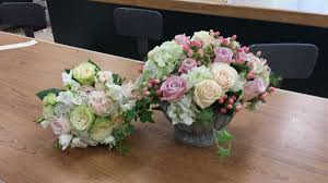 Flower Arranging Classes And Demonstrations Antique Roses Maureen Designed These Arrangements Flower Arranging Class Flower Arrangements Botanical Gardens