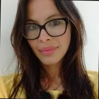 200+ perfiles de «Abril Castro»