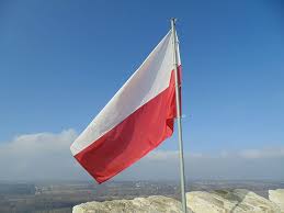 Sama sekali tidak, faktor persaudaraan kita dengan mereka hanyalah karena sebab bendera. Bendera Polandia Langit Lingkungan Merah Patriotisme Alam Hari Tidak Ada Orang Gunung Pxfuel