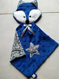 Kuscheltiere Und Decken Das Universum Des Babys Babys Bettwasche Mantel Bartram Babys Bartra Kuscheltier Fur Baby Nahen Furs Baby Kuscheltier