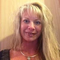 Lynn Bernhard's Instagram, Twitter & Facebook