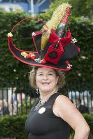 How To Make An Interesting Art Piece Using Tree Branches Ehow Kentucky Derby Hats Diy Fancy Hats Derby Hats