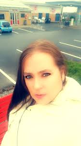 Følg og ansøg mig!! Så i bare dejlige....