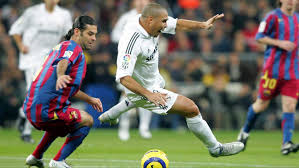 A los 27 minutos, dinho, uno de los jugadores que se robó el show. Legends Clasico Announced For July 20 In Israel Marca
