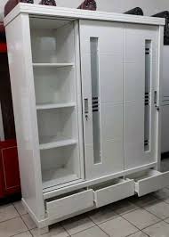Lemari pakaian minimalis 3 pintu sliding atau geser cat duco putih model hiasan lukisan vintage elegan dan cantik untuk desain dekorasi kamar tidur rumah impian anda. Jual Lemari Pakaian Kayu Blokteak Duco Putih 3 Pintu Pintu Sliding Lemari Pakaian Minimalis Di Lapak Kastil Furniture Bukalapak
