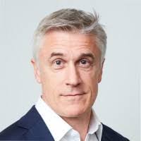 Robert Calvey's Instagram, Twitter & Facebook