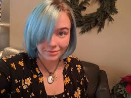 Hi! I know Sally's isn't the best spot for high quality lightener or dye,  but does anyone have recommendations for both, especially a good blue dye  that can still give pretty decent
