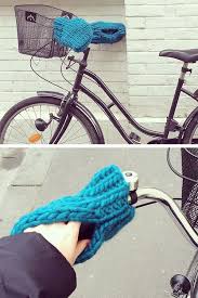 Free Knitting Pattern For Bike Mittens Pattern For Mittens That Fit Over Bicycle Handlebars With Stricken Designs Kostenlose Strickmuster Stricken Und Hakeln