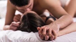 Sex time ko badhane ke liye inn foods ka kare sewan,- सेक्स टाइम को बढ़ाने  के लिए इन फूड्स का करें सेवन | HealthShots Hindi