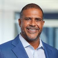 Eli Becker's Instagram, Twitter & Facebook