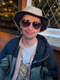 Behind the scenes... Just imagine they had sunglasses back then... 😎  Adrian Bouchet aka Steapa and Timothy Innes aka Edward Play this picture as  puzzle: https://www.jigsawplanet.com/?rc=play&pid=29f54b0bbb61