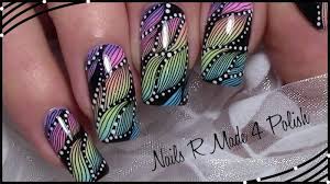 Abstrakte Wellen Nageldesign Abstract Summer Nail Art Sommer Nagel Nagelstudio Nagellack Sommernagel