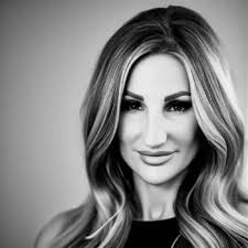 ℙ𝕒𝕞𝕡𝕖𝕣𝕕𝕠𝕝𝕝 𝔸𝕖𝕤𝕥𝕙𝕖𝕥𝕚𝕔𝕤 Lindsay Betts (@_pamperdoll_) •  Threads, Say more