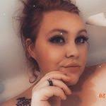 Emilee Hardin's Instagram, Twitter & Facebook