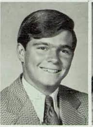 Leo Eaton was a colleague of Ed Wood during Wood's time writing adult books  for Pendulum Publishing. He remembers Wood as the old drunk who told tall  tales of working with Bela