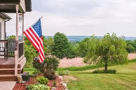 Free shipping on all magnet works yard designs. How To Properly Hang The American Flag