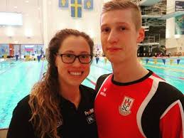 Born simone henriette charlotte kaminker; Schwimmen Van Almsick Schwarmt Von Wellbrock Und Kohler