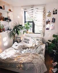 Apr 16 2019 explore aditya sesha home wallpaper s board decorating small bedrooms followed by. Room Pinterest Carriefiter 90s Fashion Street Wear Street Style Photography Style Hipster Vintage Design Lan Apartment Decor Bedroom Design House Rooms